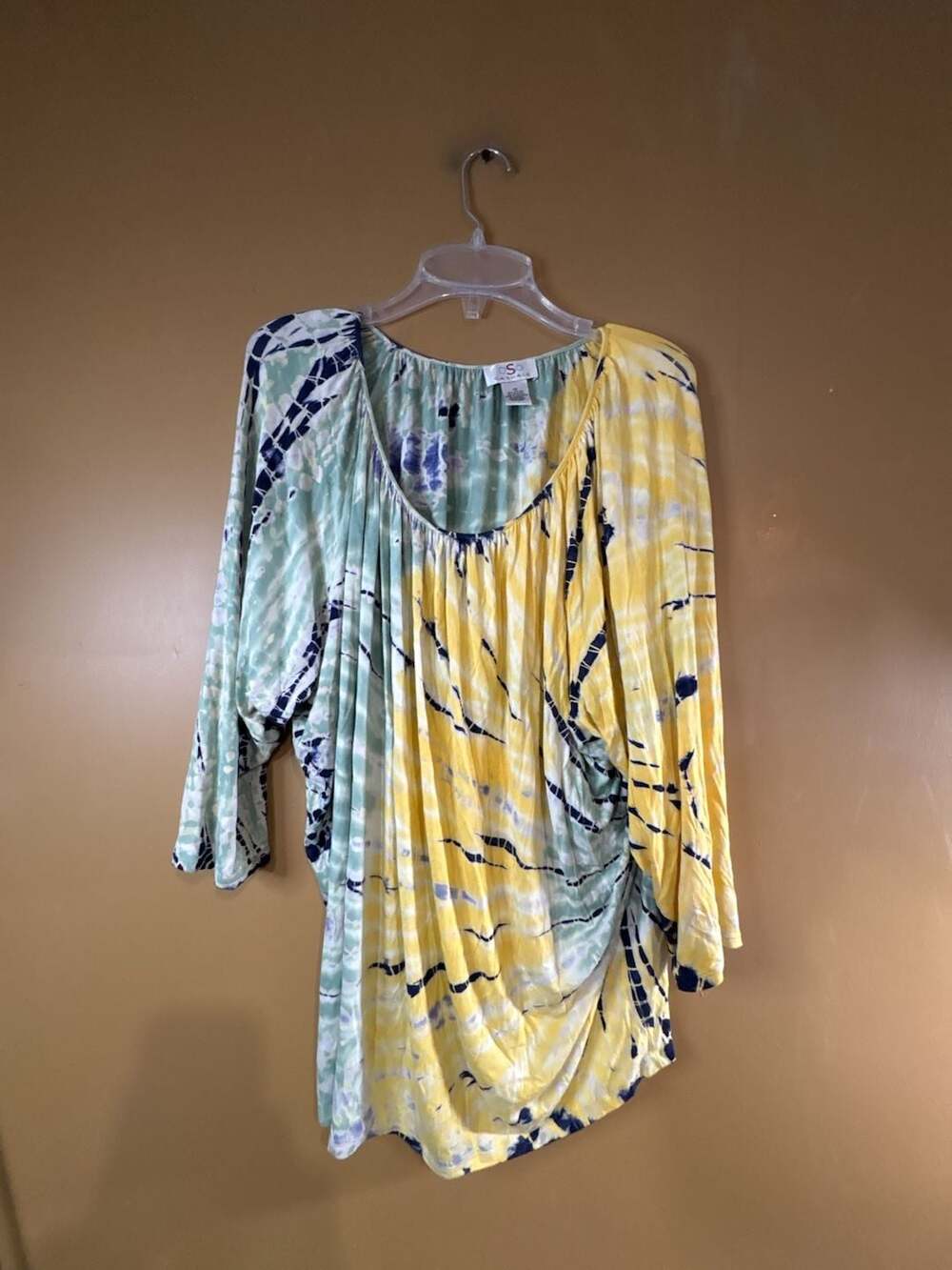 HC1092. OSO Casuals 1X Yellow Green Blue Tie Dye 3/4 Sleeve Top